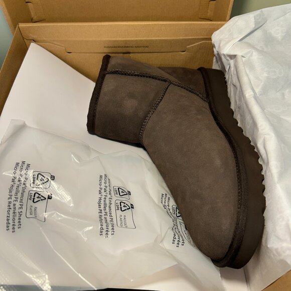 Ugg Women's Classic Mini II Boots - Picture 15 of 16